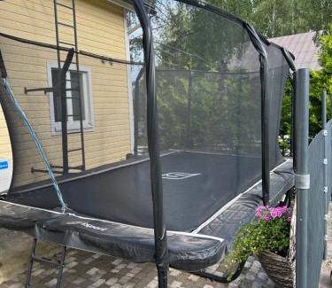 Pohjoinen Suurpiiri Apartment | Large House - Sauna, Backyard & Tranquility
