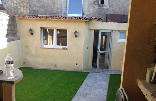 Moussoulens House | Large house very well equipped with private courtyard