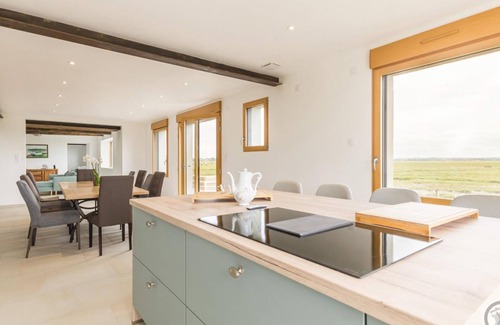 Vains Cottage | Large house with garden, terrace, WIFI, parking, and stunning view