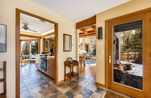 Sturgeon Bay House | Large Lake House | Door County | Cave Point Park