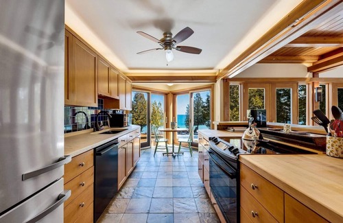 Sturgeon Bay House | Large Lake House | Door County | Cave Point Park