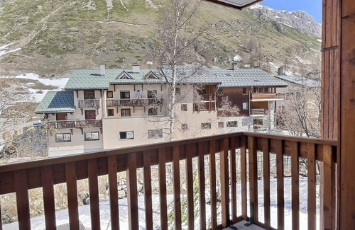 Val-d'Isere Apartment | Large loft studio with covered garage in Val d'Isère