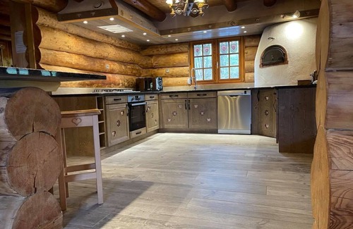 La Bresse Ski Chalet | Large log CHALET Spa Sauna Pool Table Wifi