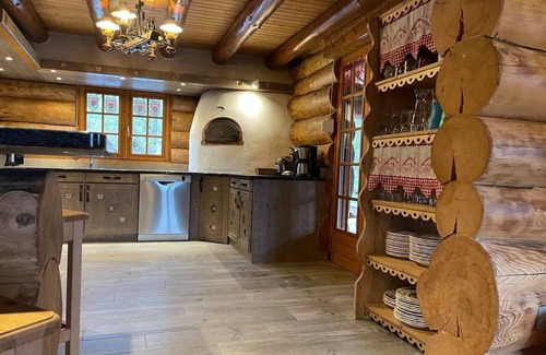 La Bresse Ski Chalet | Large log CHALET Spa Sauna Pool Table Wifi
