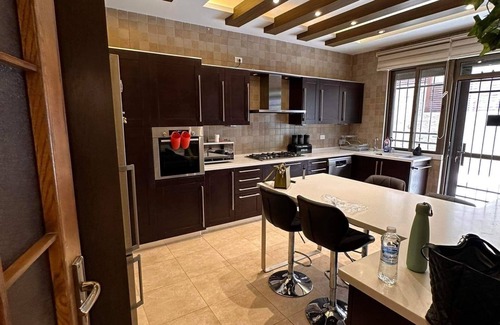Suwailih Apartment | Large Luxe Apartment in the Heart of Amman
