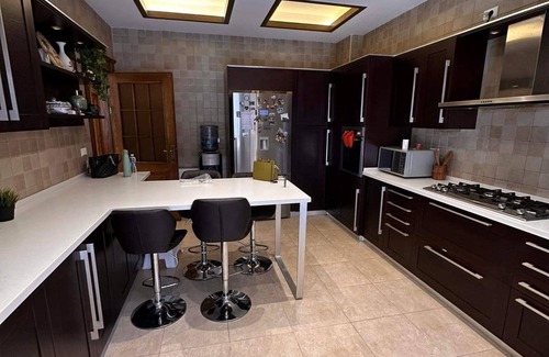 Suwailih Apartment | Large Luxe Apartment in the Heart of Amman