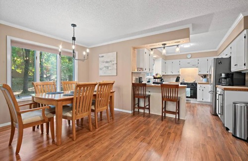 Mount Ida House | Large Luxurious 3/3 Lake Homen