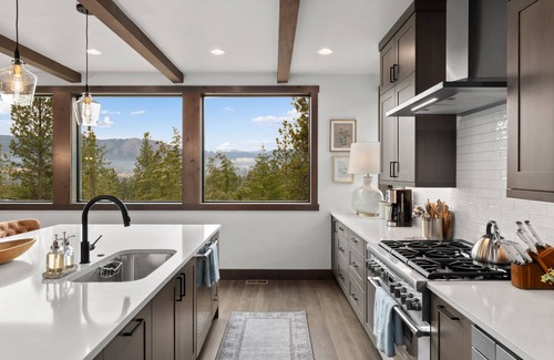 Cle Elum House | Large & Luxurious Retreat on 5 Wooded Acres w/Hot Tub and Game Room
