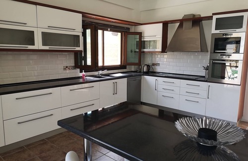 Kyrenia District Villa | Large Luxury 4 bedroom Villa With Private Swimming Pool In Lapta, North Cyprus.