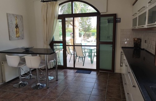 Kyrenia District Villa | Large Luxury 4 bedroom Villa With Private Swimming Pool In Lapta, North Cyprus.