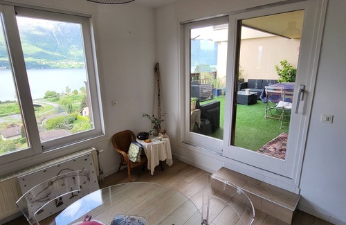 Chamonix City Centre Apartment | Large luxury apartment on Lac du Bourget