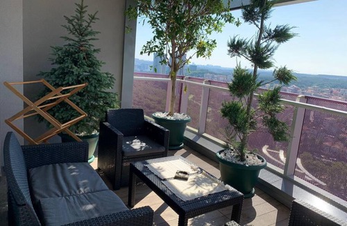 Maslak Apartment | Large Luxury Flat With Terrace 1+1 / MASLAK 1453
