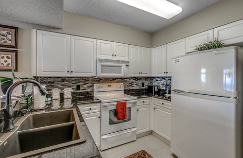 Myrtle Beach Condo | Large Luxury Oceanfront 3 Bed Condo (12th Floor) - by Luxury Beach Rentals