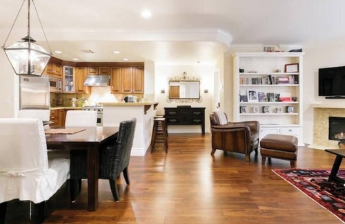 Studio City Condo | Large Luxury Tuscan Villa Style Condo + Huge Patio