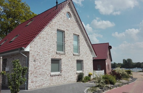 Sturenburgshof House | Large luxury vacation home on the Tannenhausen bathing lake with private beach