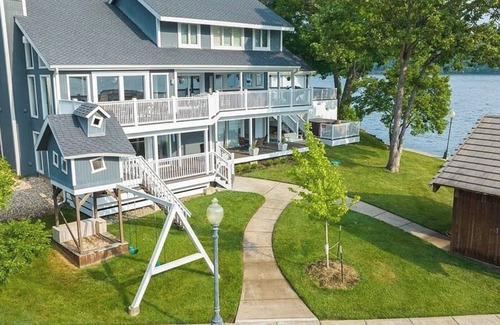 Osage Beach House | Large Main Channel House with dock, flat yard, hot tub