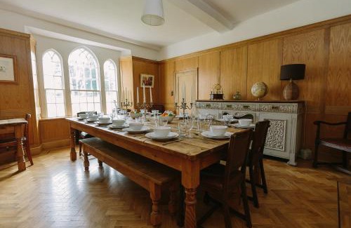 Trowbridge House | Large Manor House near Bath