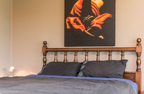 Rolleston House | Large master bedroom with en-suite and bath in our Private House