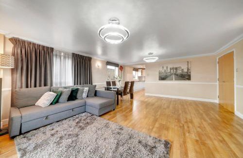 Greenwich West Apartment | Large Modern 2Bedroom 2Bathroom Apartment London Cutty Sark Greenwich Close to Canary Wharf, 02 - Perfect for long stay