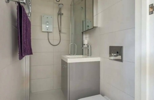 Chapel End House | Large, modern, Edwardian house in Walthamstow, E17, London.