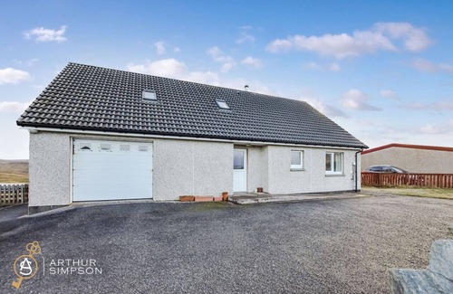 Hamnavoe House | Large modern house in Burra