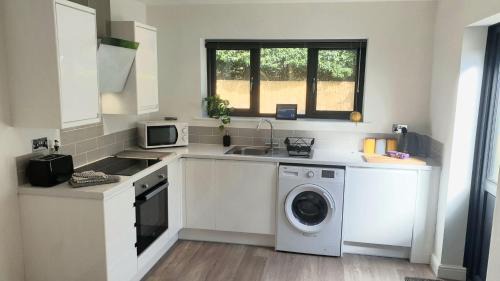 New Forest District Apartment | Large modern self contained apartment in Lymington