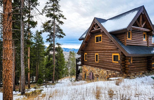 Three Peaks House | Large mountain cabin with hot tub, game room, deck, fireplace, & gorgeous view