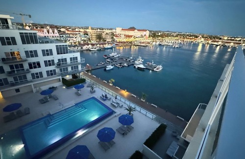 Oranjestad Condo | Large ocean front corner unit w extra sleeping area.