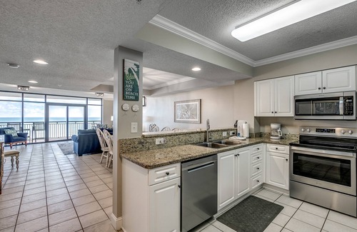 Myrtle Beach Condo | Large Oceanfront 4 bdrm Corner Unit (8th Floor) by Luxury Beach Rentals