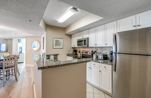 Myrtle Beach Condo | Large Oceanfront 4 Bed Corner Unit (5th Floor) - by Luxury Beach Rentals