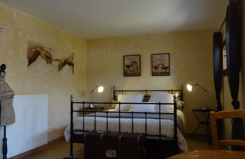 Labeaume House | LARGE OLD HOUSE, CHARM AND CHARACTER, IN COUNTRY STONES! Classified 4****