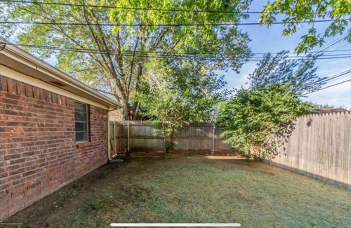 Amarillo House | Large open space for family fun!