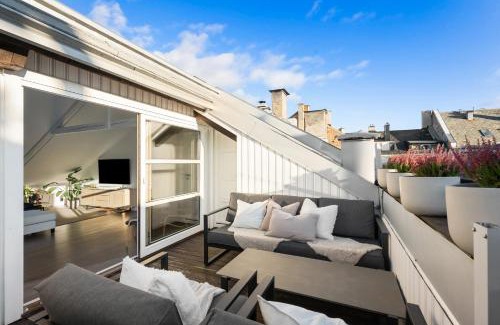 Frogner Apartment | Large penthouse with roof terrace