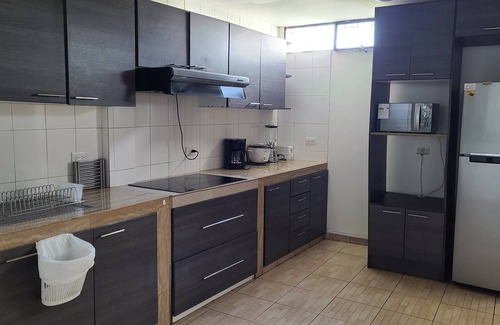 Naciones Unidas Boulevard Apartment | Large Private 3 BDR apartment in downtown Quito