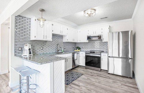 Camdenton House | Large Private Dock, Redecorated home, Quiet area to float, Lake Front, Lots of things to do nearby!