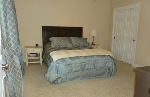 Chico House | Large Private Guest House for Rent