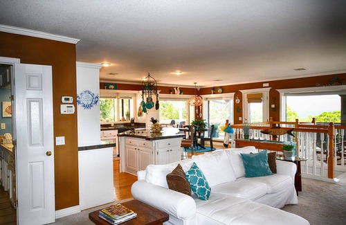 Vian House | Large Private Lake Tenkiller Home with Views