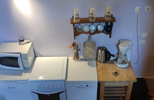 Croix Rousse Apartment | Large, quiet studio with sleeping area, in old building with courtyard