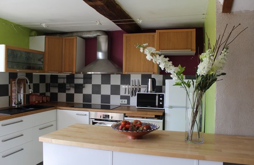 Terrats House | Large, renovated Catalan house, in the heart of the vineyard between sea