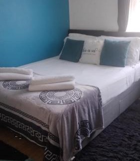 Coldharbour House | Large Room in a Shared House - Brixton London
