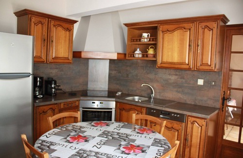 Salmiech House | Large rural gîte in a detached house for 10 to 12 people in SALMIECH