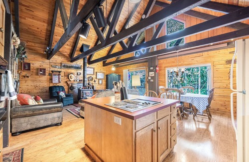 Star Valley Ranch Cabin | Large Rustic Cozy Cabin