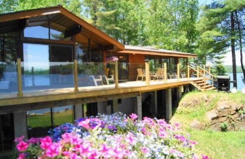 Tudor and Cashel House | Large Sandy Beach! Amazing Privacy! Stunning Property!