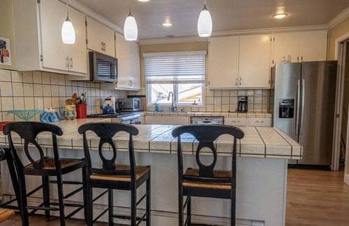 Eastside Santa Cruz House | Large Santa Cruz Beach House. Steps to beach. Pets welcome. Family. Reunions.