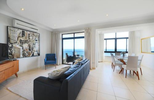 Tower Road Apartment | Large seafront 3 bedroom apartment in the heart of Sliema - MMAI1-2
