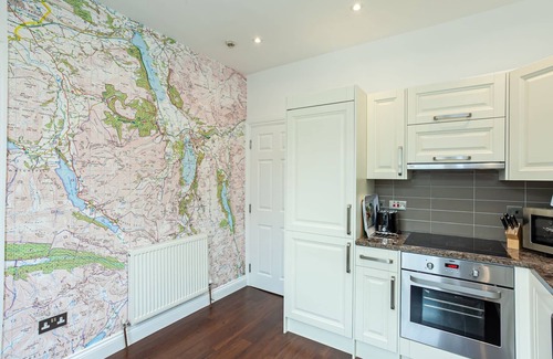 Keswick Apartment | Large self contained Keswick town centre apartment, free parking for 1 car.
