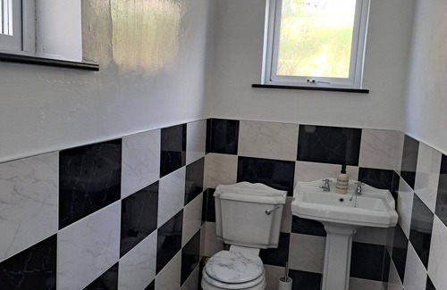 Tralee House | Large split-level house 4km from Tralee.