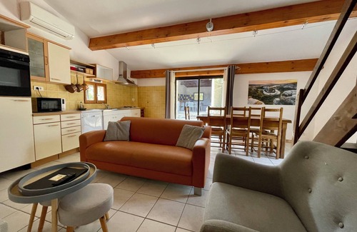 Joyeuse Cottage | Large stone cottage, swimming pools, playgrounds, tennis courts