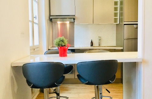 Cassis Apartment | Large studio 2 steps from the port