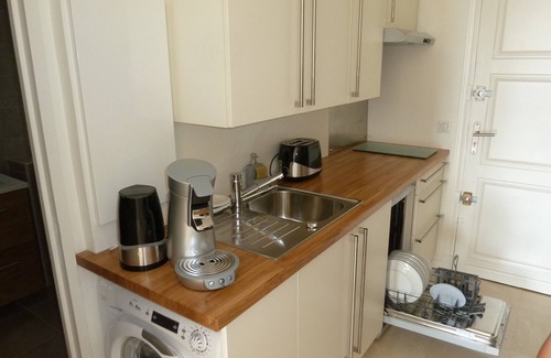 Cannes City Centre Apartment | Large Studio 31m2 Cannes Croisette